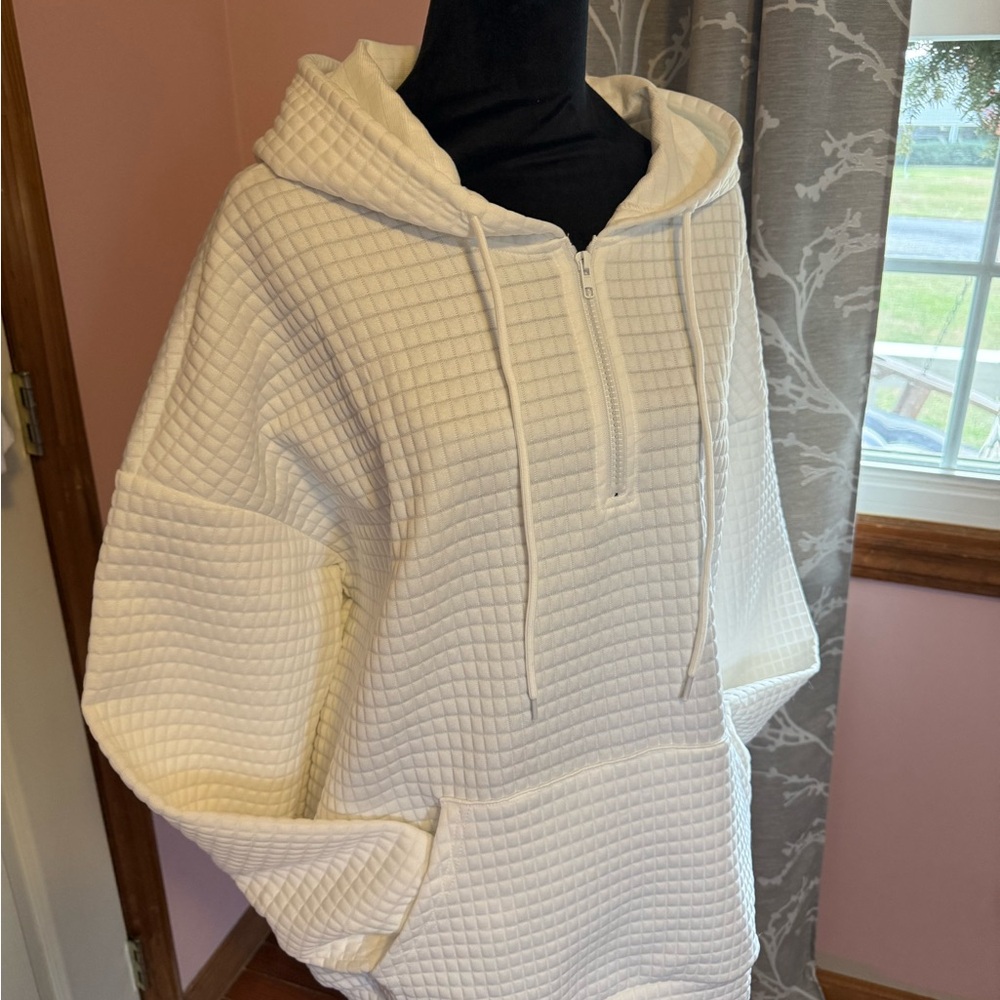NWT ladies, large hooded top Off-White